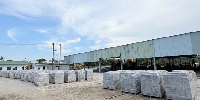 phơi gạch 2 vat lieu xay tuong